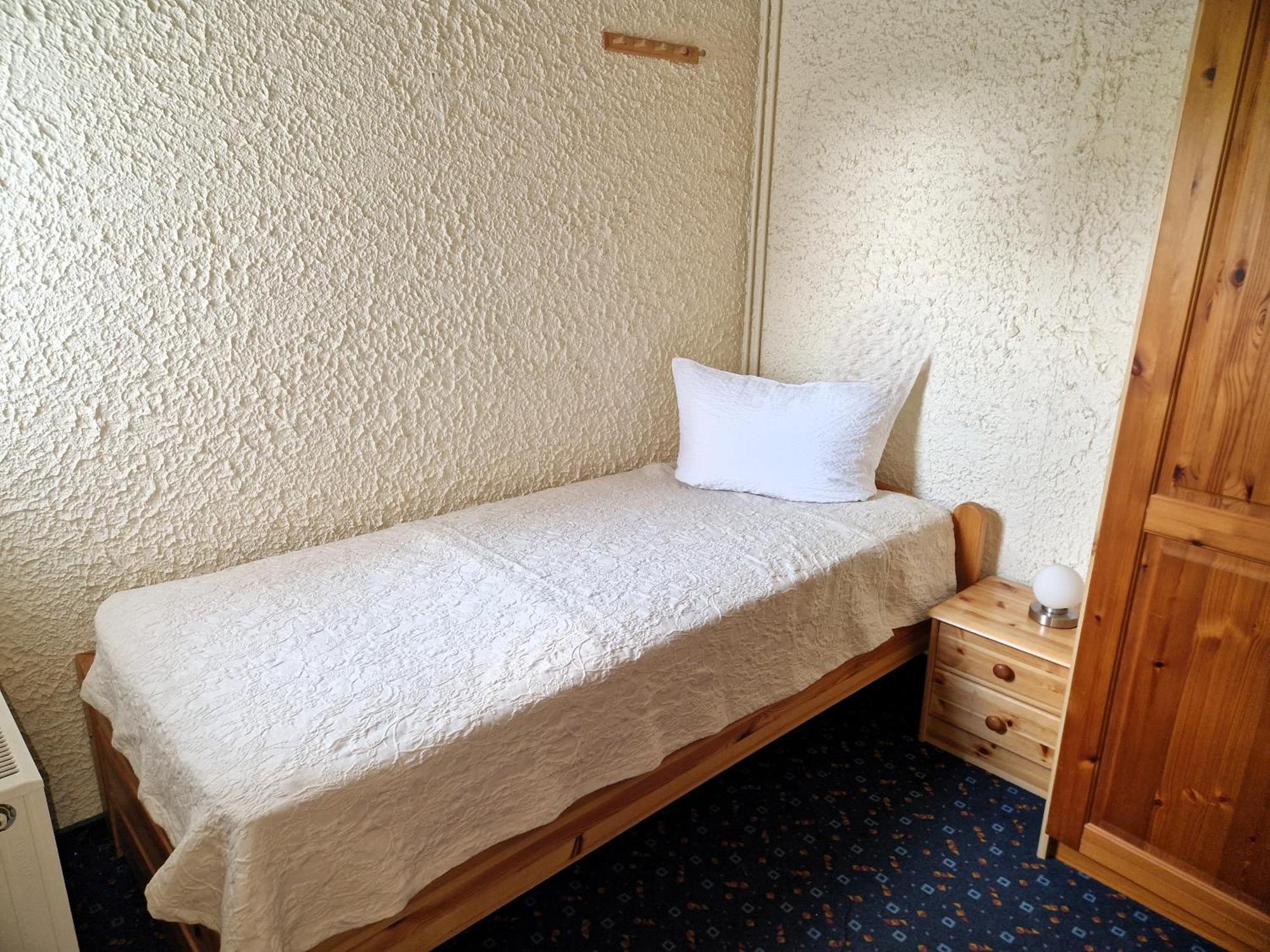 Gaestehaus "Am Weissen Stein" โคเคห์ม ภายนอก รูปภาพ