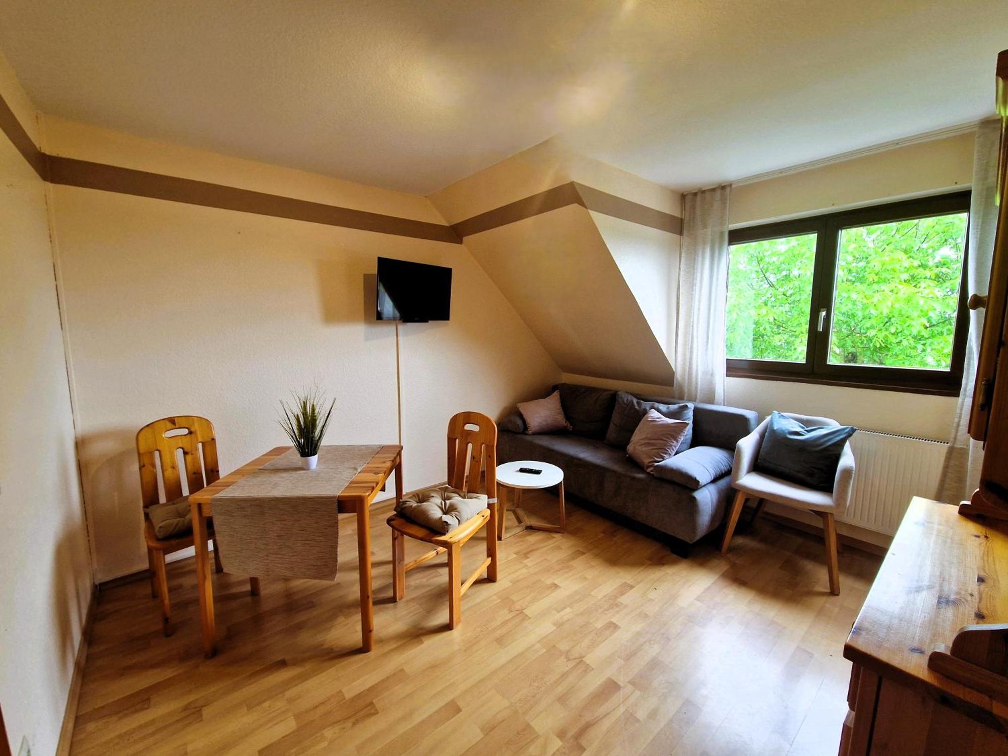 Gaestehaus "Am Weissen Stein" โคเคห์ม ภายนอก รูปภาพ